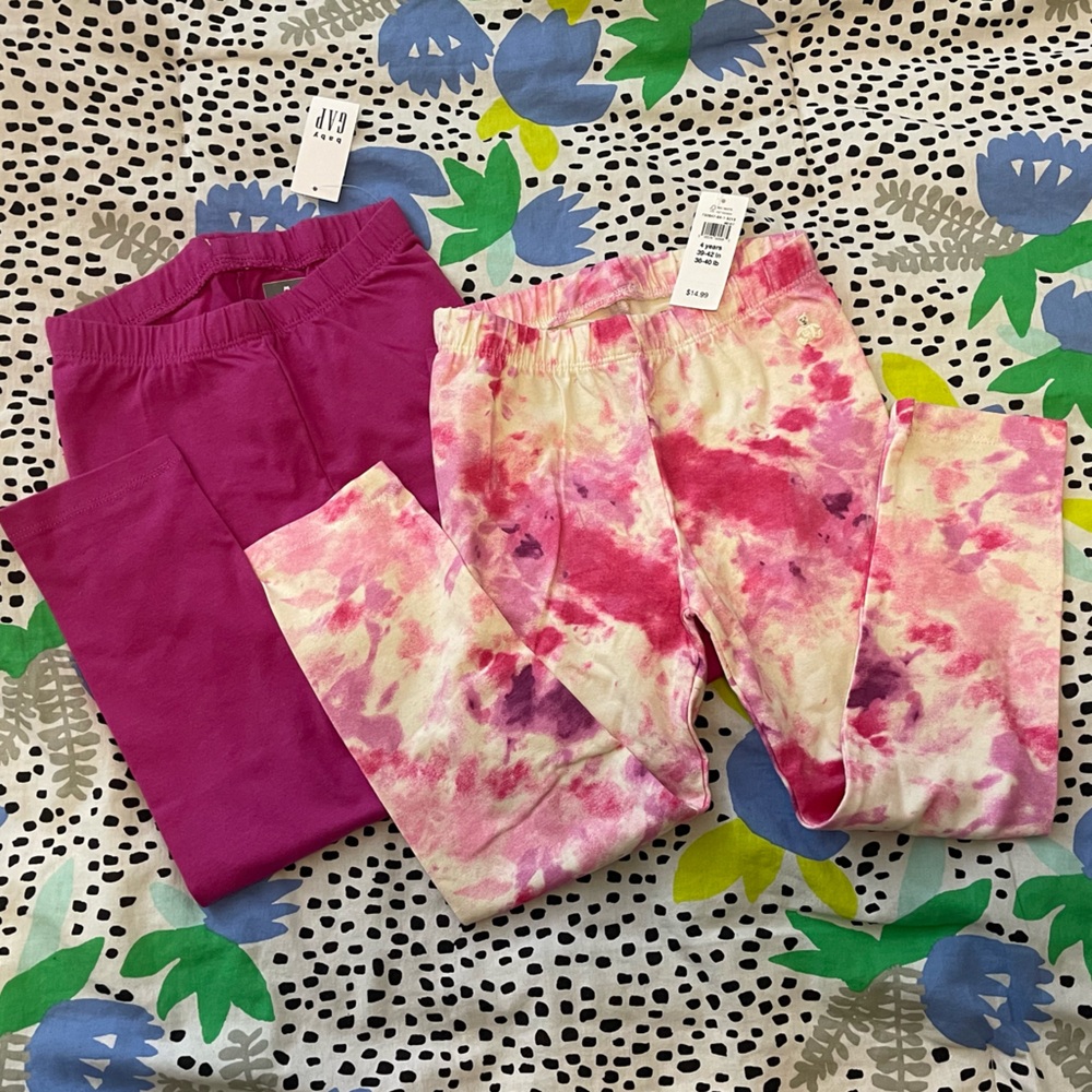 NWT lot of 2 pair Gap leggings size 4 toddler. Cute and colorful